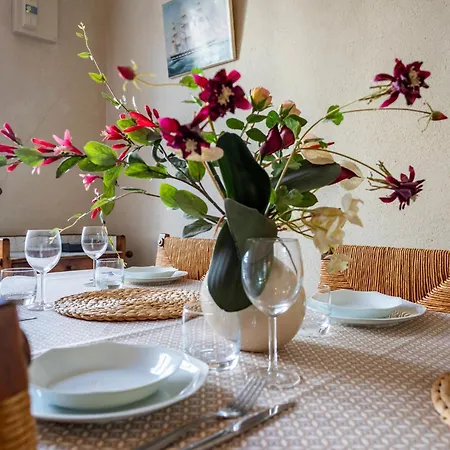 Gambetta By Interhome * דוביל